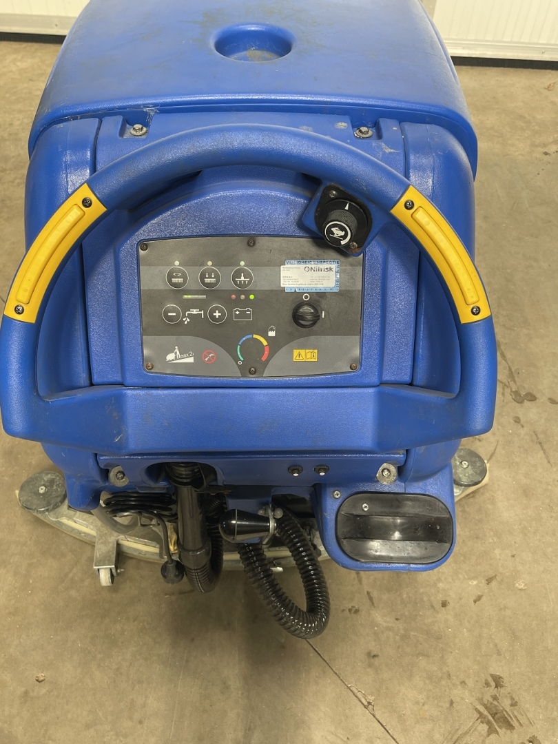 Nilfisk Scrubtec 886