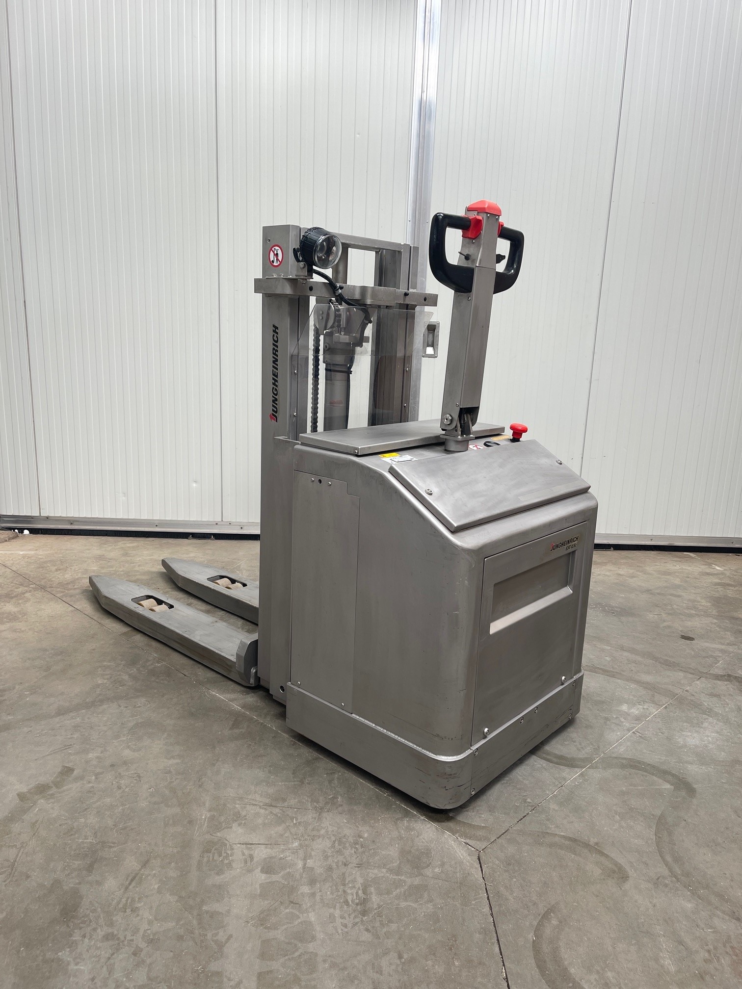 Jungheinrich RVS Stapelaar