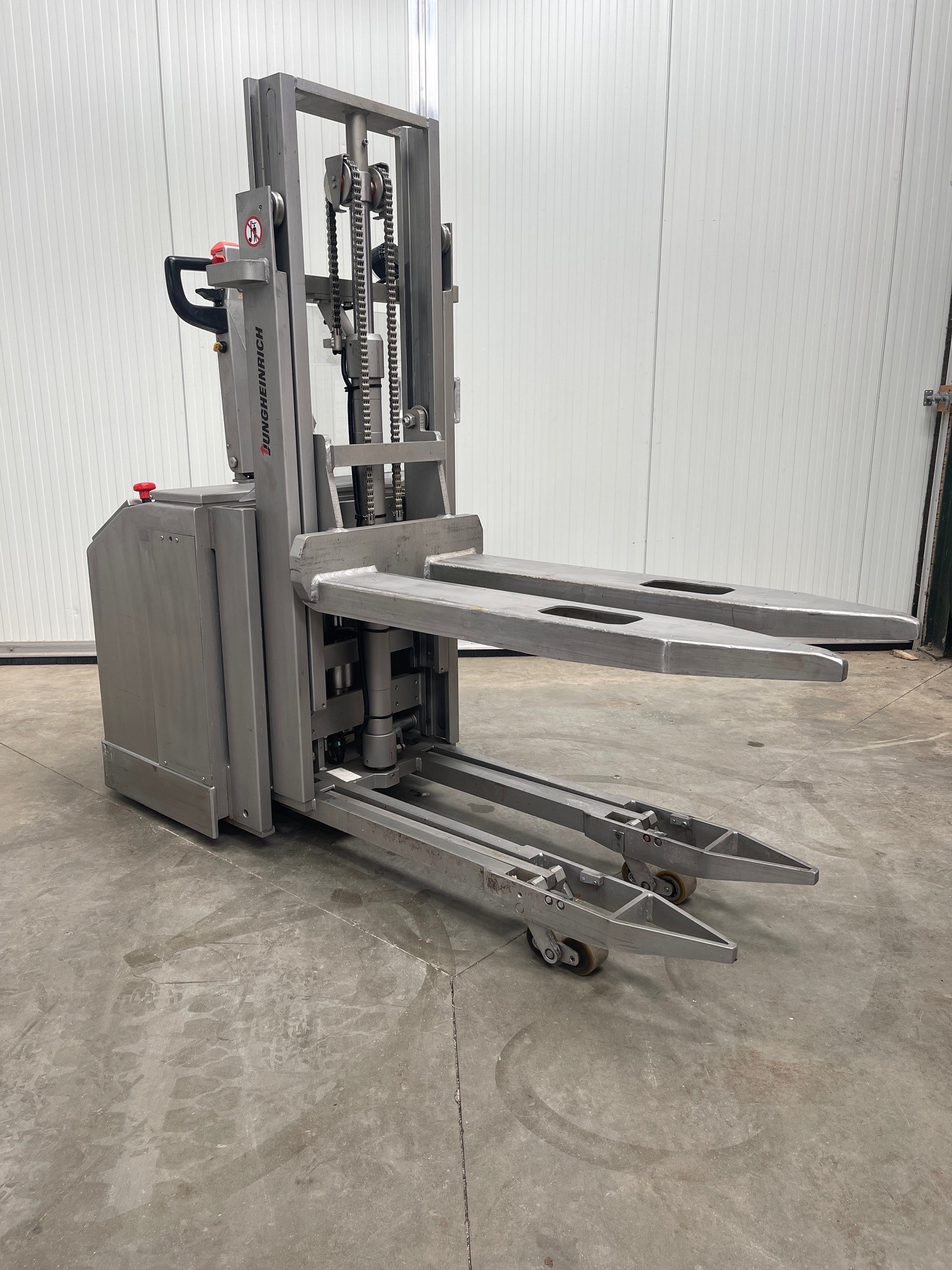 Jungheinrich RVS Stapelaar